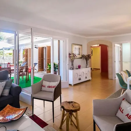 Holiday home Es Pi